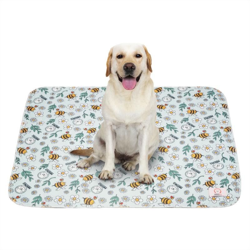 Misoko reusable pad for pets, with bees, blue colour, 1 pc.