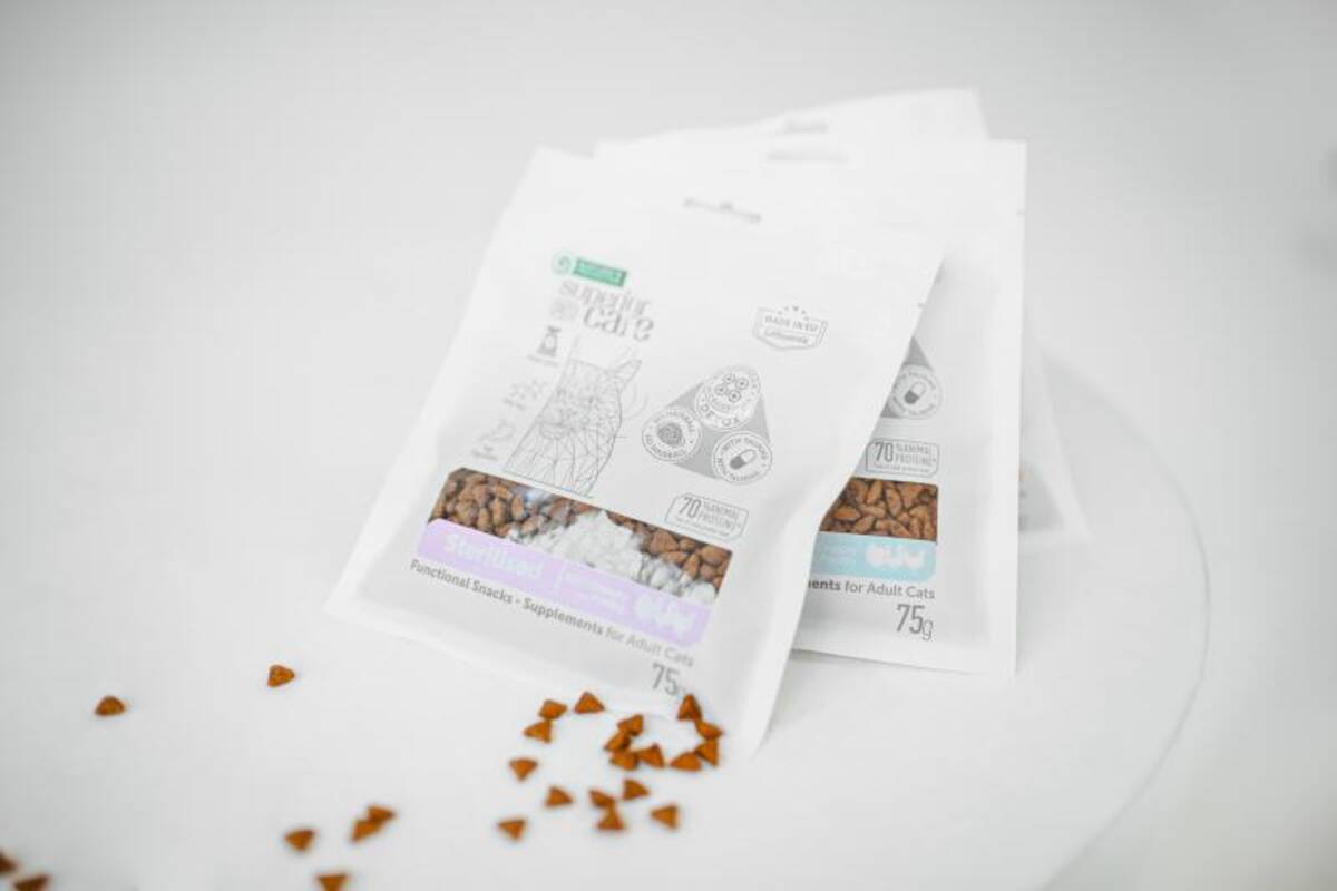 Adult Cat Treats For Sterilised Cats with Poultry