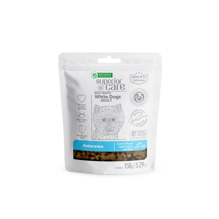 Nature's Protection Superior Care White Dogs is a premium food supplement featuring insects and rice, expertly crafted to safeguard the oral health of adult dogs with white coats - SuperiorCare.Pet